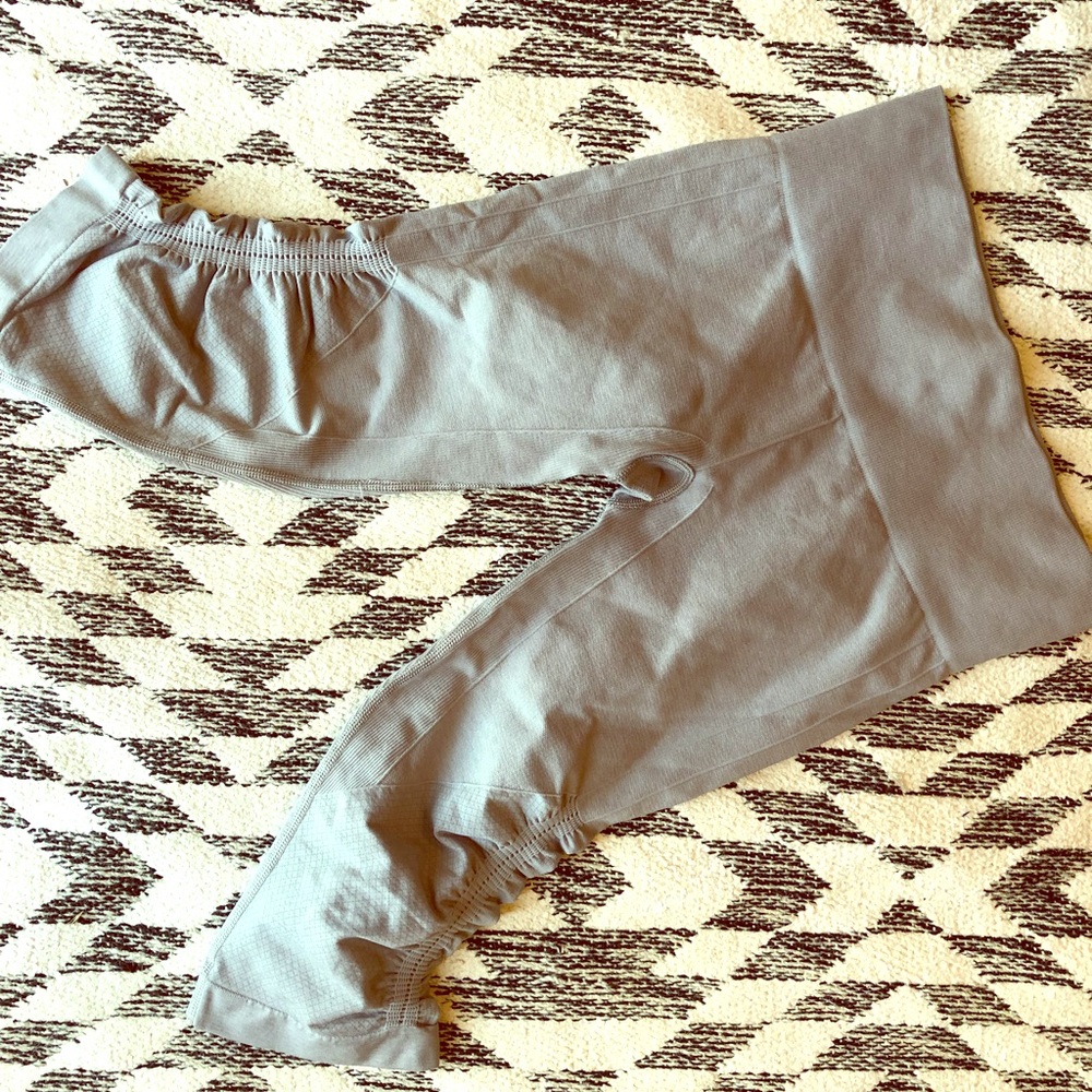 Lululemon Awakening Crop